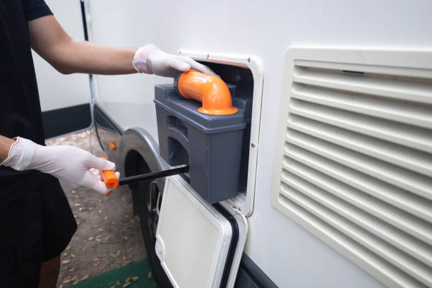 Best Porta potty delivery and setup  in Senatobia, MS