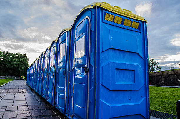 Best Sanitation services for porta potties  in Senatobia, MS